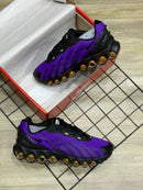 Nike AirMax DN8 Roxo c/ Preto e Dourado