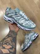 Nike AirMax TN Branco c/ Verde Musgo