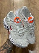 Nike AirMax TN Branco c/ Laranja