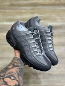 Nike AirMax 95 Cinza