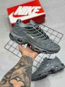 Nike AirMax TN Cinza