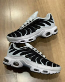 Air Max TN Plus Preto com Branco ( Edição Limitada )