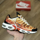 Nike Air Max TN Plus Laranja, Branco e Preto