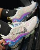 Vapormax Flyknit Branco Gelo com Azul e Roxo