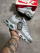 Nike AirMax TN Branco c/ Cinza e Turquesa