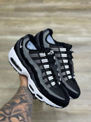Nike AirMax 95 Preto c/ Cinza