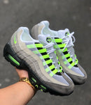 Nike AirMax 95 Cinza c/ Verde Neon