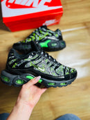 Nike TN Nacional Intermediário Preto c/ Verde Neon