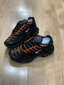 Nike AirMax TN Preto c/ Laranja