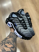 Nike AirMax TN PLUS Preto Cinza