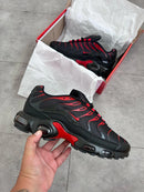 Nike AirMax TN Vermelho Preto c/ Detalhe Vermelho