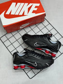 Nike Shox R4 Preto c/ Prata e Vermelho
