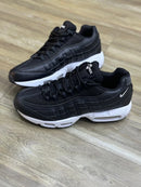Nike AirMax 95 Preto c/ Branco