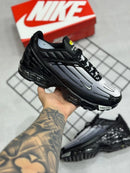 Nike AirMax TN PLUS 3 Cinza Preto c/ Branco e Cinza