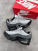 Nike AirMax 95 Branco c/ Cinza e Preto