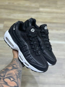 Nike AirMax 95 Preto c/ Branco