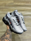 Nike AirMax TN Cinza Branco c/ Preto e Laranja