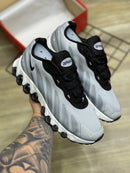 Nike AirMax DN8 Cinza c/ Preto