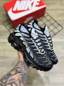 Nike AirMax TN Cinza Preto c/ Cinza e Amarelo