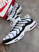 Nike AirMax TN Branco c/ Preto