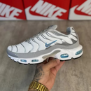 Nike Air Max TN Plus Branco c/ Cinza e Azul