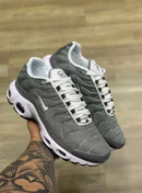 Nike Air Max TN Plus Cinza c/ Branco