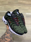 Nike Air Max TN Plus Verde Militar c/ Preto