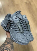 Nike Air Max TN Plus Cinza