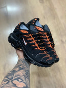 Nike AirMax TN Preto c/ Laranja