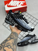Nike AirMax TN PLUS 3 Cinza Preto c/ Branco
