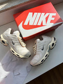 Nike TN Nacional Intermediário Creme