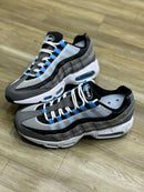 Nike AirMax 95 NOVO Cinza c/ Preto e Azul Claro