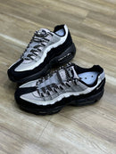 Nike AirMax 95 NOVO Preto c/ Branco e Cinza