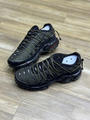 Nike AirMax TN Verde Preto c/ Verde Militar