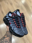 Nike AirMax TN Preto c/ Cinza e Vermelho 2