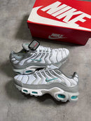 Nike AirMax TN Branco c/ Cinza e Turquesa