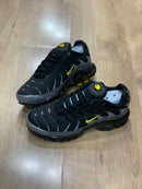 Nike AirMax TN Preto c/ Cinza e Amarelo