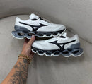 Mizuno Prophecy 15 Branco c/ Preto e Cinza