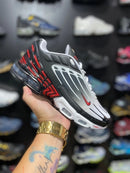 Nike AirMax TN Plus 3 Vermelho Branco c/ Preto e Vermelho