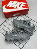 Nike AirMax TN Cinza