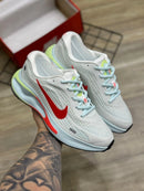 Nike Journey Run Branco c/ Vermelho e Azul Claro
