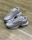 Nike AirMax TN Cinza Prata c/ Branco