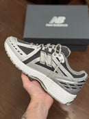New Balance 1906R Grafite e Branco