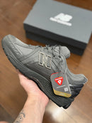 New Balance 1906R Grafite