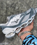 Mizuno Prophecy LS Branco c/ Cinza Chumbo