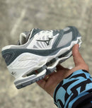 Mizuno Prophecy LS Branco c/ Cinza Chumbo
