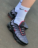 Nike AirMax TN Preto c/ Cinza e Vermelho 2