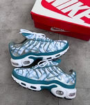 Nike Air Max TN Plus Branco c/ Verde Petróleo