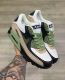 Nike AirMax 90 Branco c/ Verde Oliva e Preto