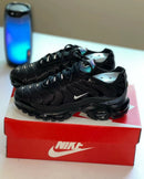 Nike AirMax TN Preto c/ Prata